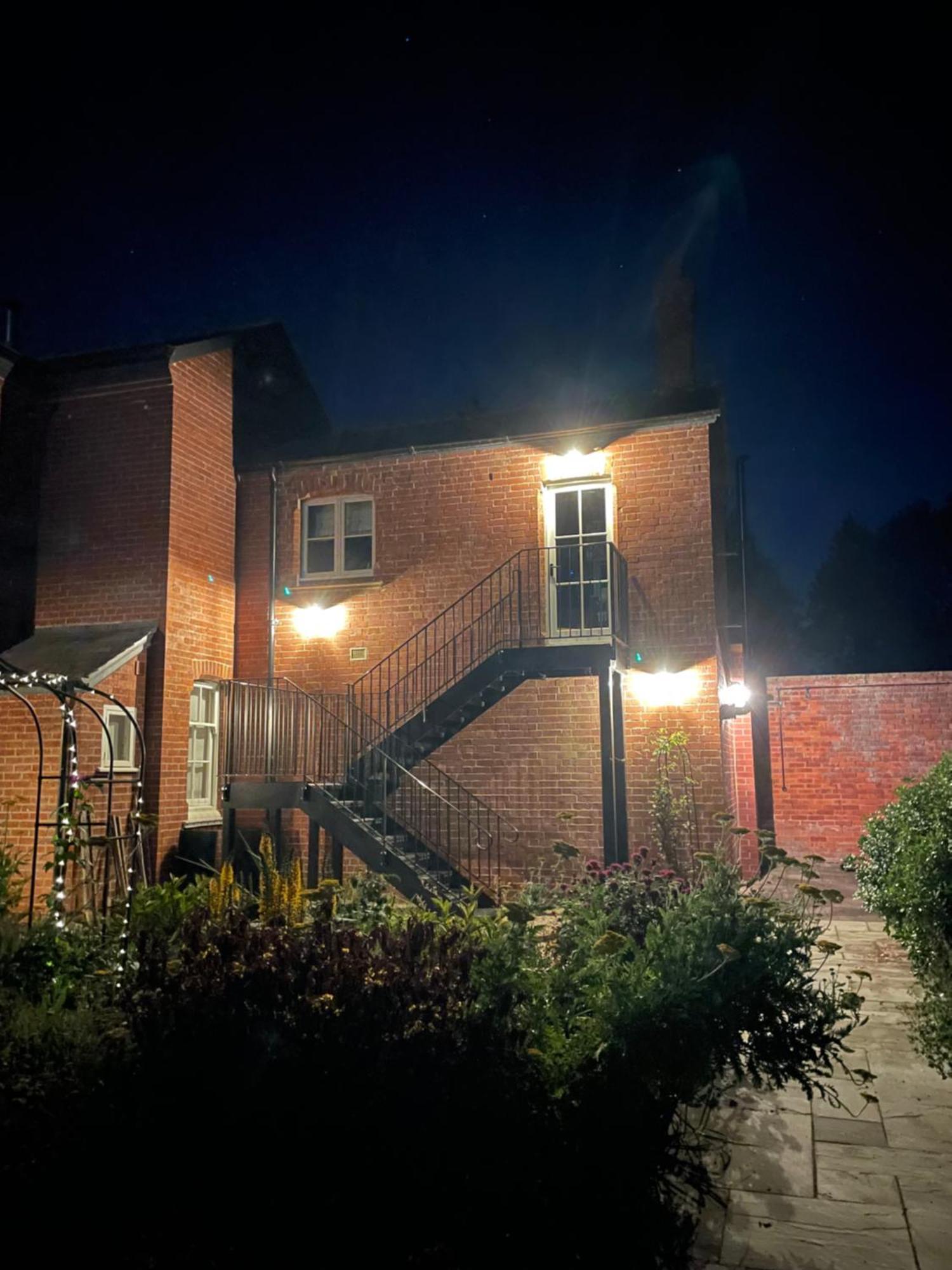 Cockloft Romantic Countryside Hideaway Bishops Cannings Eksteriør billede